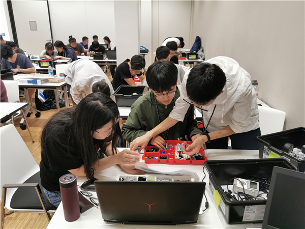 亚琛工业大学汽车技术与移动性研究课堂教学.jpg