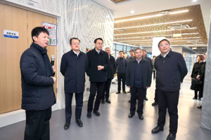 教育部副部长杜江峰来江苏调研